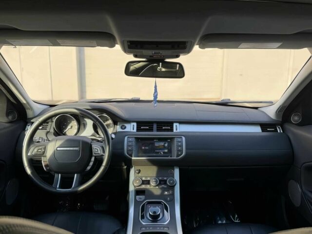 Чорний Ленд Ровер Рендж Ровер Евок, об'ємом двигуна 2 л та пробігом 63 тис. км за 14000 $, фото 9 на Automoto.ua
