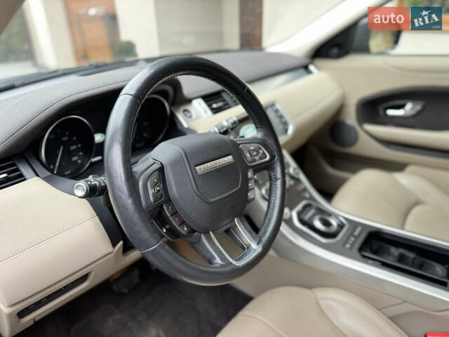 Чорний Ленд Ровер Рендж Ровер Евок, об'ємом двигуна 2 л та пробігом 112 тис. км за 20900 $, фото 20 на Automoto.ua