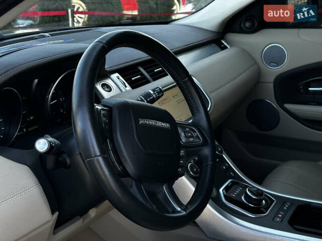 Чорний Ленд Ровер Рендж Ровер Евок, об'ємом двигуна 2 л та пробігом 98 тис. км за 20900 $, фото 10 на Automoto.ua