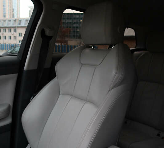 Чорний Ленд Ровер Рендж Ровер Евок, об'ємом двигуна 2 л та пробігом 65 тис. км за 21000 $, фото 14 на Automoto.ua