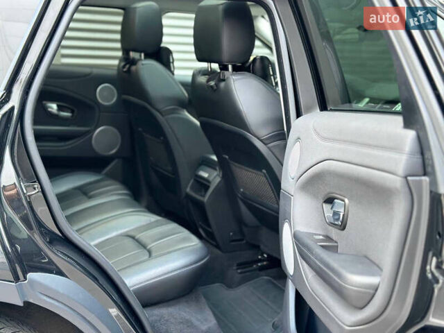 Ленд Ровер Рендж Ровер Эвок 2017 в Киеве на Automoto.ua Черный Ленд Ровер Рендж Ровер Эвок, объемом двигателя 2 л и пробегом 75 тыс. км за 22700 $, фото 19 на Automoto.ua