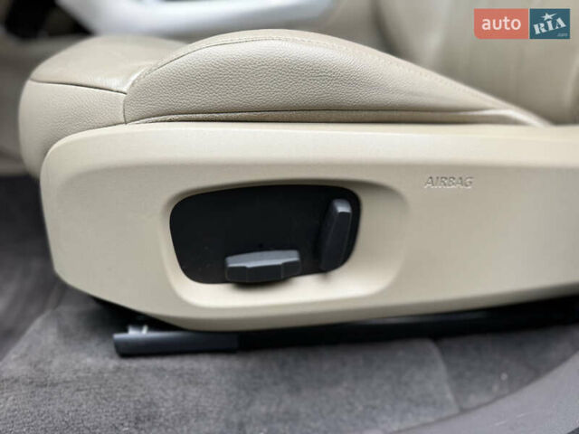 Чорний Ленд Ровер Рендж Ровер Евок, об'ємом двигуна 2 л та пробігом 112 тис. км за 20900 $, фото 24 на Automoto.ua