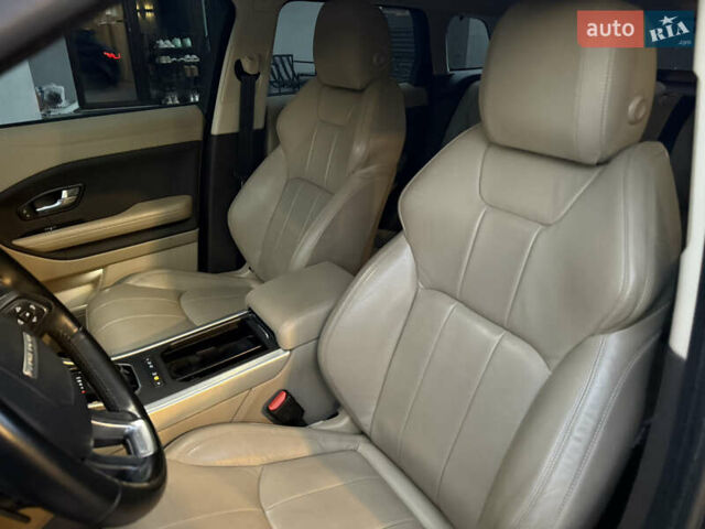 Черный Ленд Ровер Рендж Ровер Эвок, объемом двигателя 2 л и пробегом 90 тыс. км за 19600 $, фото 25 на Automoto.ua