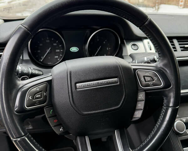 Черный Ленд Ровер Рендж Ровер Эвок, объемом двигателя 2 л и пробегом 119 тыс. км за 25500 $, фото 6 на Automoto.ua