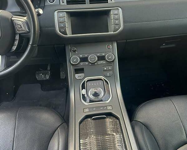 Черный Ленд Ровер Рендж Ровер Эвок, объемом двигателя 2 л и пробегом 68 тыс. км за 21500 $, фото 18 на Automoto.ua