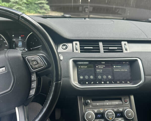 Черный Ленд Ровер Рендж Ровер Эвок, объемом двигателя 2 л и пробегом 70 тыс. км за 26000 $, фото 3 на Automoto.ua