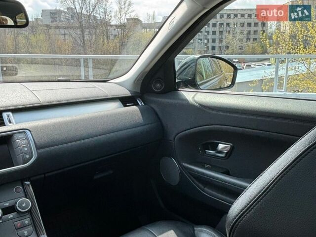 Черный Ленд Ровер Рендж Ровер Эвок, объемом двигателя 2 л и пробегом 119 тыс. км за 21900 $, фото 27 на Automoto.ua