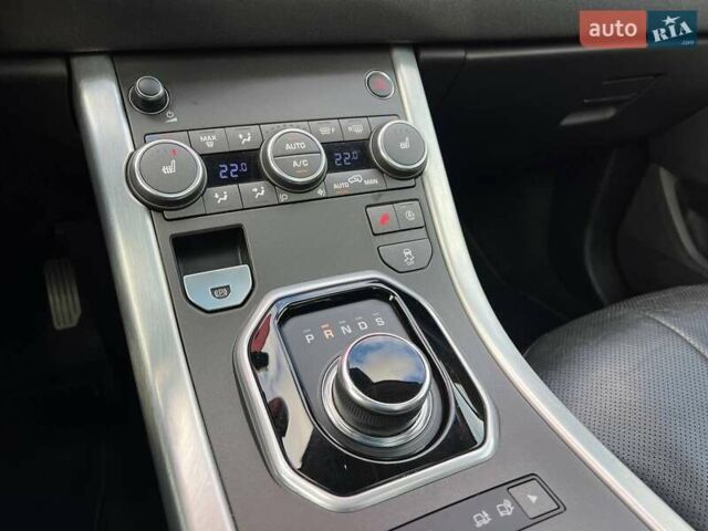 Черный Ленд Ровер Рендж Ровер Эвок, объемом двигателя 2 л и пробегом 100 тыс. км за 27700 $, фото 20 на Automoto.ua