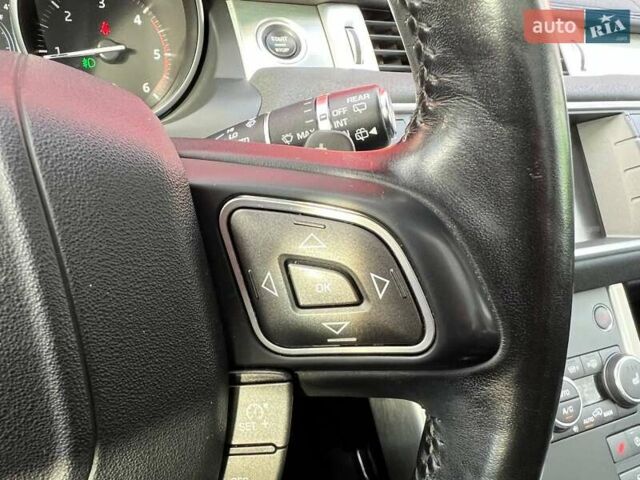 Черный Ленд Ровер Рендж Ровер Эвок, объемом двигателя 2 л и пробегом 100 тыс. км за 27700 $, фото 26 на Automoto.ua