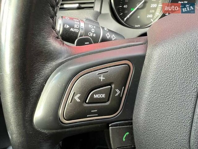 Черный Ленд Ровер Рендж Ровер Эвок, объемом двигателя 2 л и пробегом 100 тыс. км за 27700 $, фото 28 на Automoto.ua