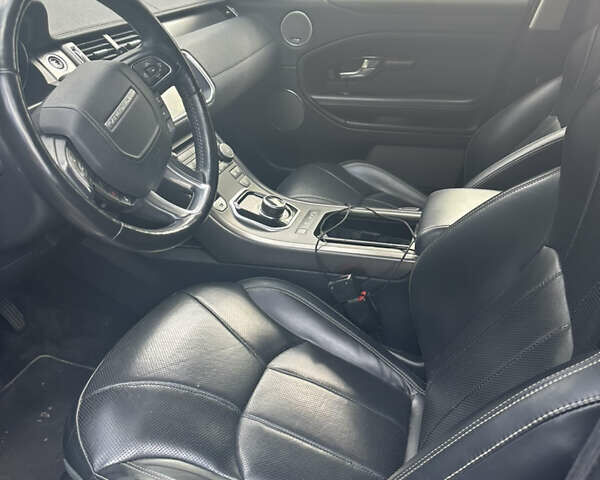 Черный Ленд Ровер Рендж Ровер Эвок, объемом двигателя 2 л и пробегом 70 тыс. км за 26000 $, фото 4 на Automoto.ua