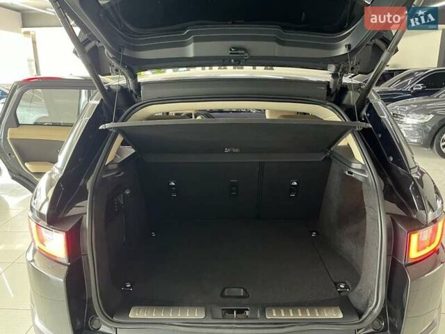 Ленд Ровер Рендж Ровер Эвок 2018 в Одессе на Automoto.ua Черный Ленд Ровер Рендж Ровер Эвок, объемом двигателя 2 л и пробегом 111 тыс. км за 24900 $, фото 8 на Automoto.ua