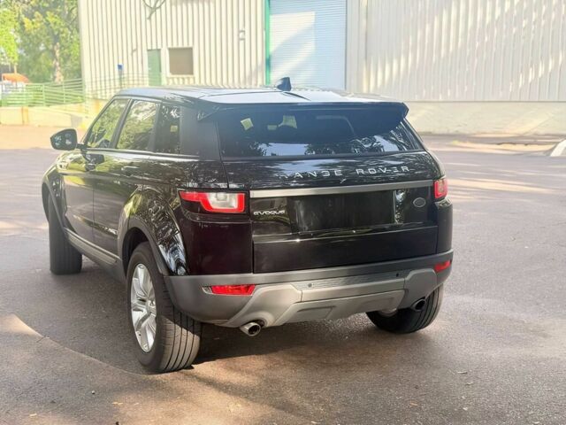 Чорний Ленд Ровер Рендж Ровер Евок, об'ємом двигуна 2 л та пробігом 43 тис. км за 12000 $, фото 6 на Automoto.ua