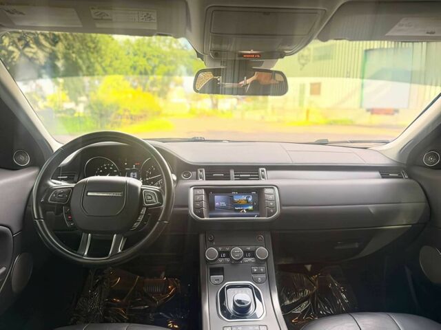 Чорний Ленд Ровер Рендж Ровер Евок, об'ємом двигуна 2 л та пробігом 43 тис. км за 12000 $, фото 9 на Automoto.ua