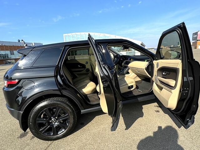 Чорний Ленд Ровер Рендж Ровер Евок, об'ємом двигуна 2 л та пробігом 70 тис. км за 27000 $, фото 2 на Automoto.ua