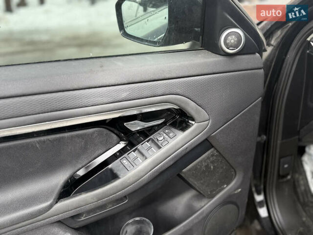 Чорний Ленд Ровер Рендж Ровер Евок, об'ємом двигуна 2 л та пробігом 122 тис. км за 19000 $, фото 7 на Automoto.ua