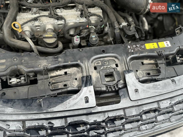 Чорний Ленд Ровер Рендж Ровер Евок, об'ємом двигуна 2 л та пробігом 122 тис. км за 19000 $, фото 13 на Automoto.ua