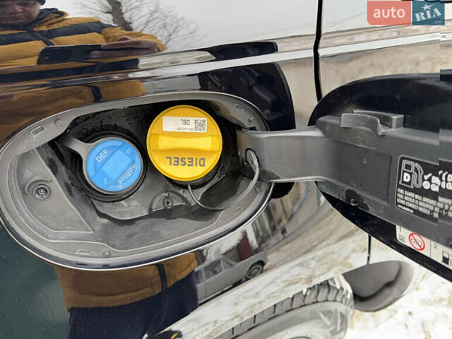 Черный Ленд Ровер Рендж Ровер Эвок, объемом двигателя 2 л и пробегом 53 тыс. км за 30500 $, фото 62 на Automoto.ua