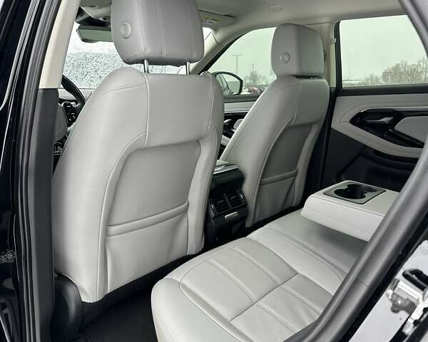 Чорний Ленд Ровер Рендж Ровер Евок, об'ємом двигуна 2 л та пробігом 93 тис. км за 30500 $, фото 18 на Automoto.ua