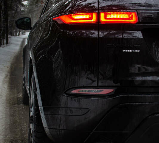 Черный Ленд Ровер Рендж Ровер Эвок, объемом двигателя 2 л и пробегом 103 тыс. км за 35000 $, фото 7 на Automoto.ua