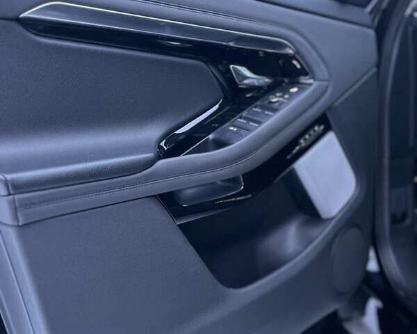 Чорний Ленд Ровер Рендж Ровер Евок, об'ємом двигуна 2 л та пробігом 162 тис. км за 31299 $, фото 11 на Automoto.ua