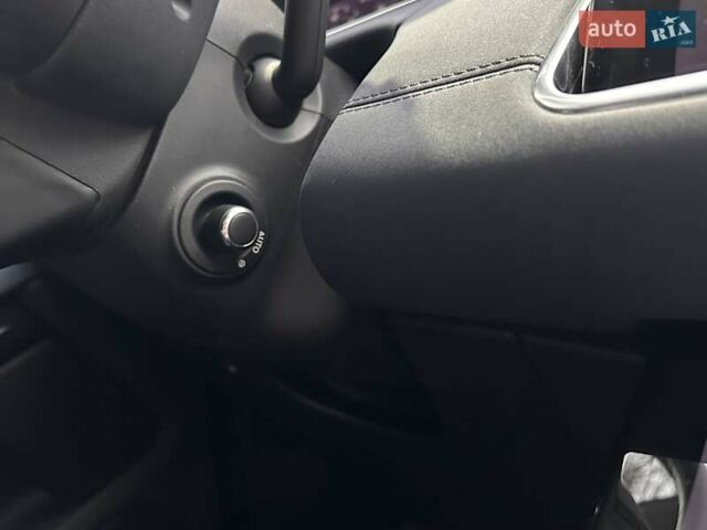 Чорний Ленд Ровер Рендж Ровер Евок, об'ємом двигуна 0 л та пробігом 72 тис. км за 34400 $, фото 28 на Automoto.ua