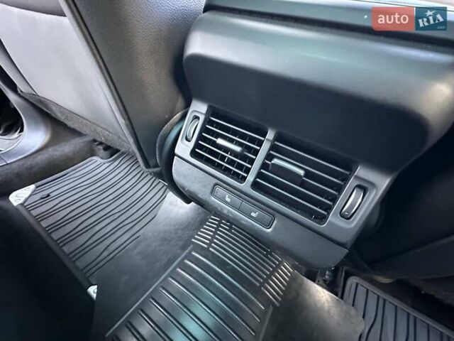 Черный Ленд Ровер Рендж Ровер Эвок, объемом двигателя 2 л и пробегом 74 тыс. км за 30500 $, фото 67 на Automoto.ua