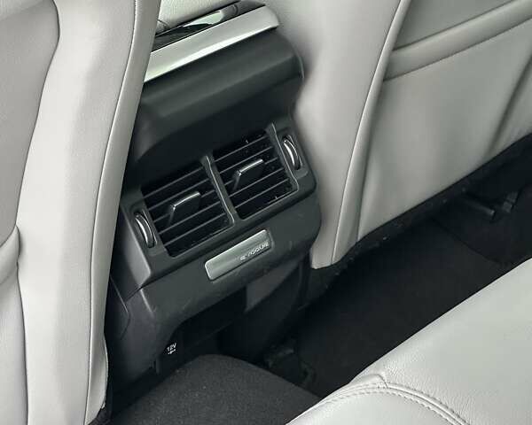 Чорний Ленд Ровер Рендж Ровер Евок, об'ємом двигуна 2 л та пробігом 93 тис. км за 30500 $, фото 21 на Automoto.ua