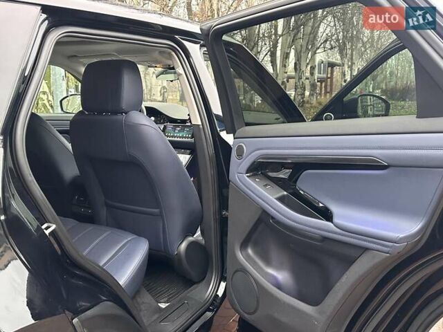 Чорний Ленд Ровер Рендж Ровер Евок, об'ємом двигуна 0 л та пробігом 72 тис. км за 34400 $, фото 58 на Automoto.ua