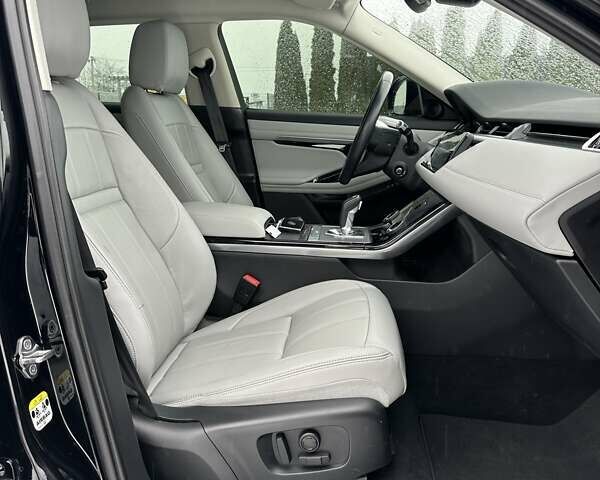 Чорний Ленд Ровер Рендж Ровер Евок, об'ємом двигуна 2 л та пробігом 93 тис. км за 30500 $, фото 30 на Automoto.ua