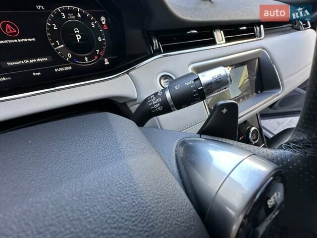 Черный Ленд Ровер Рендж Ровер Эвок, объемом двигателя 2 л и пробегом 74 тыс. км за 30500 $, фото 31 на Automoto.ua