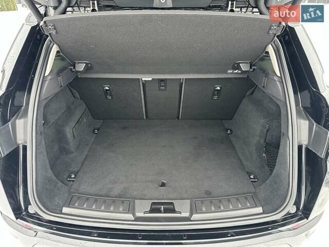 Чорний Ленд Ровер Рендж Ровер Евок, об'ємом двигуна 2 л та пробігом 93 тис. км за 30500 $, фото 31 на Automoto.ua