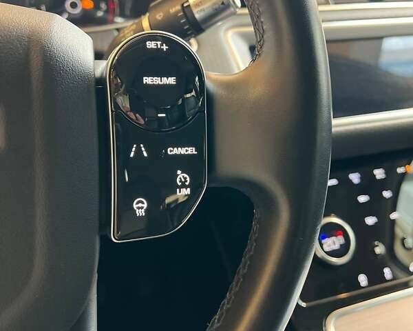 Ленд Ровер Рендж Ровер Эвок 2019 в Киеве на Automoto.ua Черный Ленд Ровер Рендж Ровер Эвок, объемом двигателя 2 л и пробегом 93 тыс. км за 28990 $, фото 28 на Automoto.ua