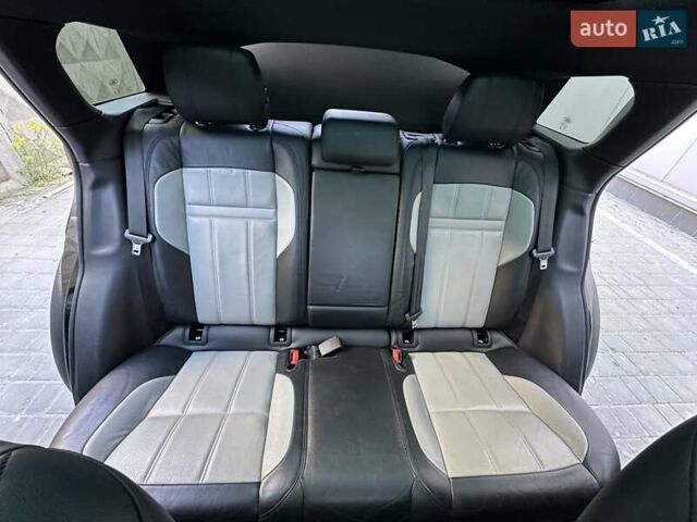 Черный Ленд Ровер Рендж Ровер Эвок, объемом двигателя 2 л и пробегом 74 тыс. км за 30500 $, фото 62 на Automoto.ua