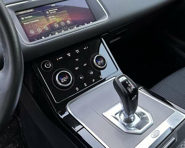 Чорний Ленд Ровер Рендж Ровер Евок, об'ємом двигуна 2 л та пробігом 51 тис. км за 33000 $, фото 16 на Automoto.ua