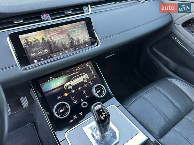 Черный Ленд Ровер Рендж Ровер Эвок, объемом двигателя 0 л и пробегом 110 тыс. км за 29000 $, фото 29 на Automoto.ua