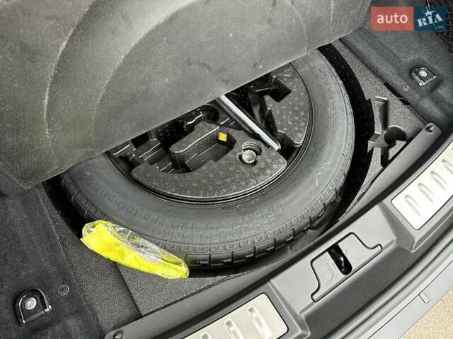 Ленд Ровер Рендж Ровер Эвок 2020 в Киеве на Automoto.ua Черный Ленд Ровер Рендж Ровер Эвок, объемом двигателя 2 л и пробегом 69 тыс. км за 31700 $, фото 35 на Automoto.ua