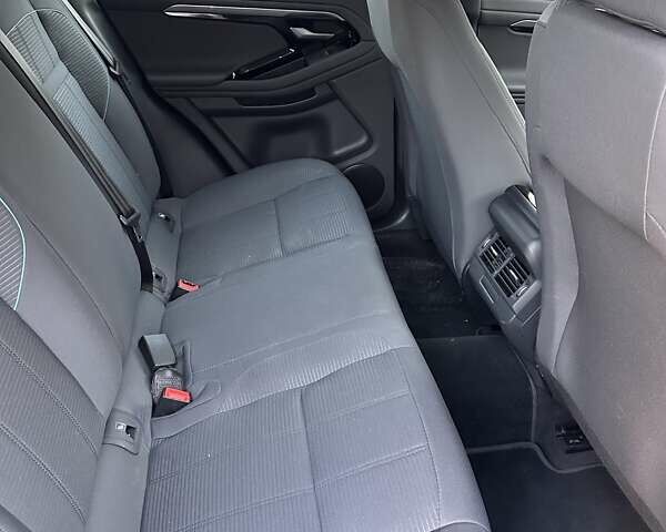 Чорний Ленд Ровер Рендж Ровер Евок, об'ємом двигуна 2 л та пробігом 51 тис. км за 33000 $, фото 12 на Automoto.ua