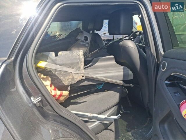 Чорний Ленд Ровер Рендж Ровер Евок, об'ємом двигуна 0 л та пробігом 114 тис. км за 13800 $, фото 3 на Automoto.ua