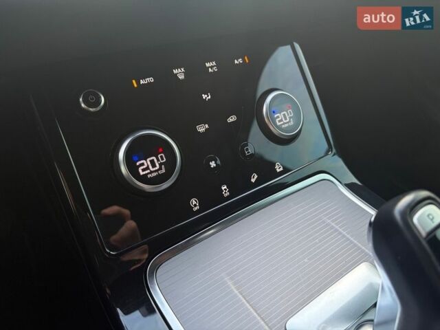 Чорний Ленд Ровер Рендж Ровер Евок, об'ємом двигуна 2 л та пробігом 76 тис. км за 32000 $, фото 24 на Automoto.ua