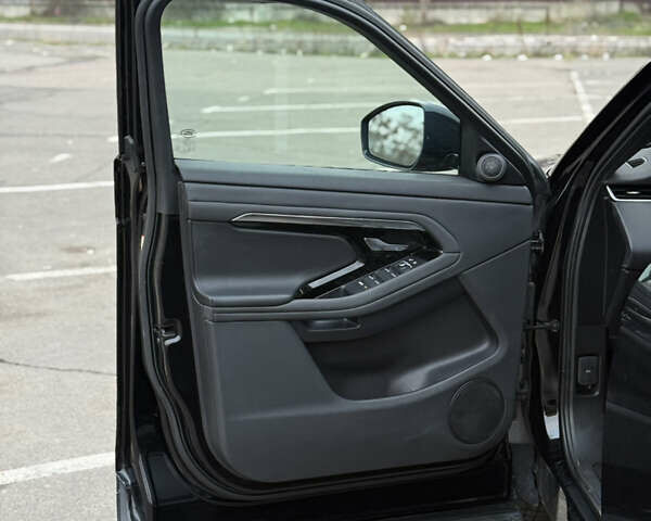 Чорний Ленд Ровер Рендж Ровер Евок, об'ємом двигуна 2 л та пробігом 89 тис. км за 32100 $, фото 15 на Automoto.ua