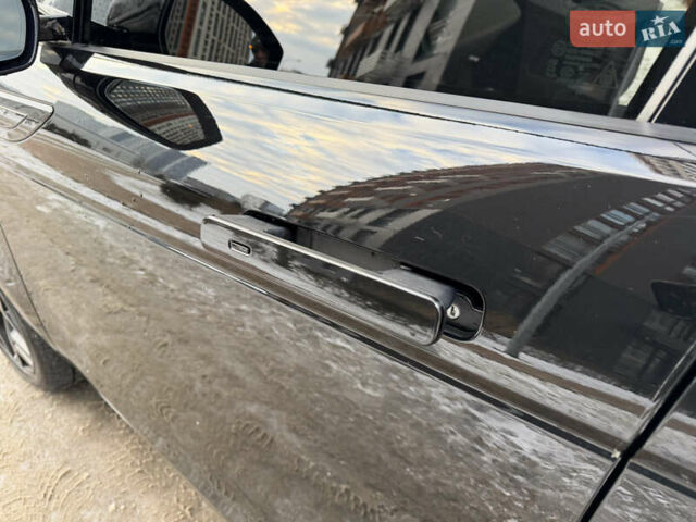 Чорний Ленд Ровер Рендж Ровер Евок, об'ємом двигуна 2 л та пробігом 29 тис. км за 46800 $, фото 12 на Automoto.ua