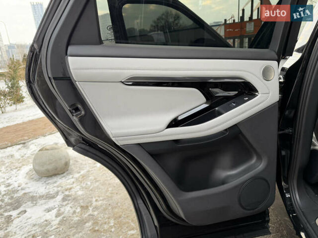 Чорний Ленд Ровер Рендж Ровер Евок, об'ємом двигуна 2 л та пробігом 29 тис. км за 46800 $, фото 21 на Automoto.ua