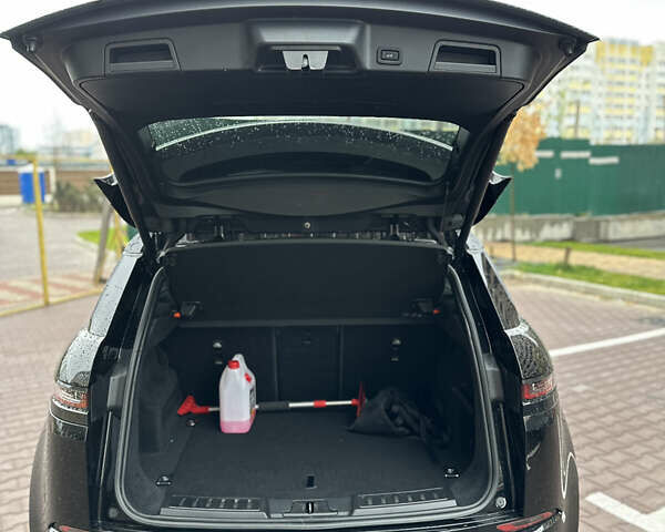 Ленд Ровер Рендж Ровер Эвок 2021 в Киеве на Automoto.ua Черный Ленд Ровер Рендж Ровер Эвок, объемом двигателя 2 л и пробегом 94 тыс. км за 43000 $, фото 6 на Automoto.ua