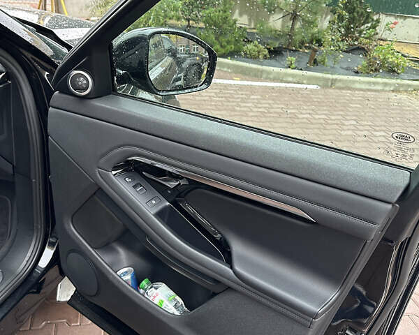 Ленд Ровер Рендж Ровер Эвок 2021 в Киеве на Automoto.ua Черный Ленд Ровер Рендж Ровер Эвок, объемом двигателя 2 л и пробегом 94 тыс. км за 43000 $, фото 10 на Automoto.ua