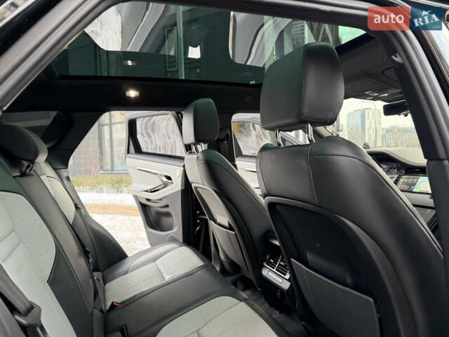 Чорний Ленд Ровер Рендж Ровер Евок, об'ємом двигуна 2 л та пробігом 29 тис. км за 46800 $, фото 28 на Automoto.ua