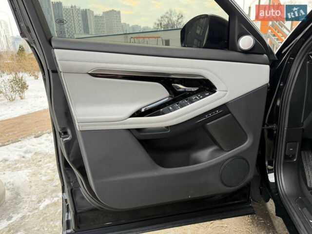 Чорний Ленд Ровер Рендж Ровер Евок, об'ємом двигуна 2 л та пробігом 29 тис. км за 46800 $, фото 13 на Automoto.ua