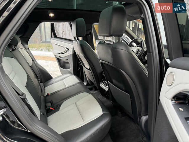 Чорний Ленд Ровер Рендж Ровер Евок, об'ємом двигуна 2 л та пробігом 29 тис. км за 46800 $, фото 27 на Automoto.ua