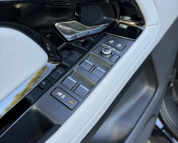 Чорний Ленд Ровер Рендж Ровер Евок, об'ємом двигуна 2 л та пробігом 56 тис. км за 44500 $, фото 21 на Automoto.ua