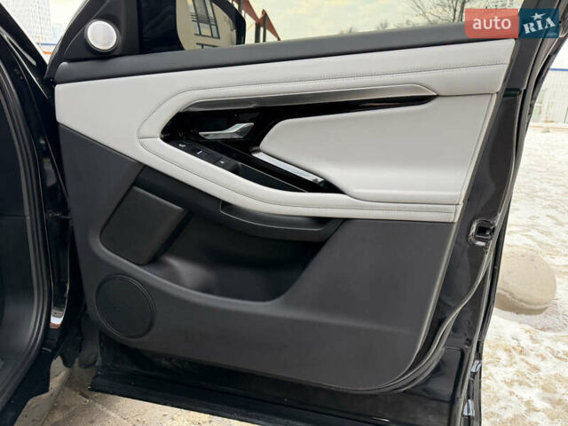 Чорний Ленд Ровер Рендж Ровер Евок, об'ємом двигуна 2 л та пробігом 29 тис. км за 46800 $, фото 29 на Automoto.ua